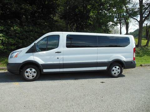 2017 ford transit passenger 350 xlt