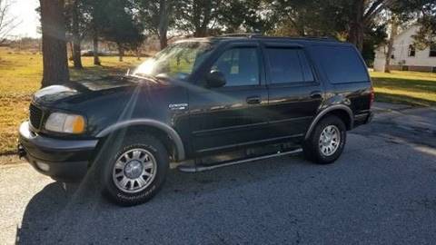 2001 Ford Expedition for sale at DRIVE-RITE in Saint Charles MO