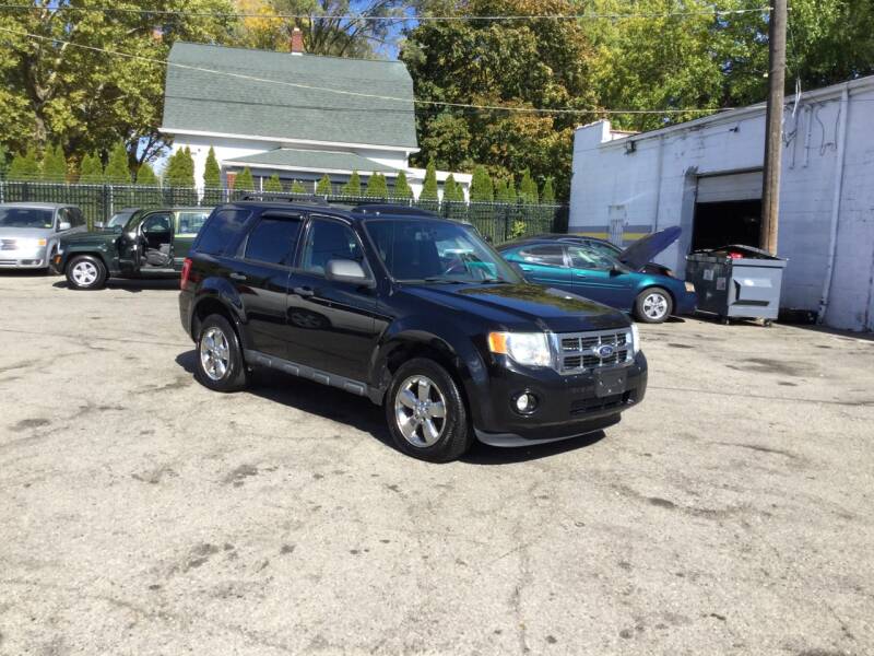 Oakwood Car Center Car Dealer in Detroit, MI