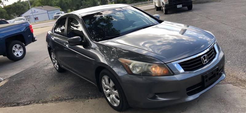 2009 Honda Accord for sale at KCMO Automotive in Belton MO
