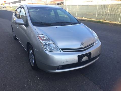 2005 Toyota Prius for sale at Lux Global Auto Sales in Sacramento CA