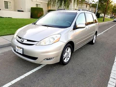 2006 Toyota Sienna for sale at Lux Global Auto Sales in Sacramento CA