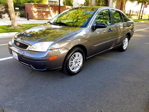 2007 Ford Focus for sale at Lux Global Auto Sales in Sacramento CA