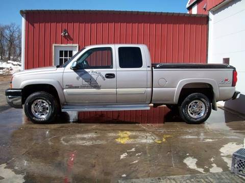 2004 Chevrolet Silverado 2500HD for sale at Countryside Auto Body & Sales, Inc in Gary SD