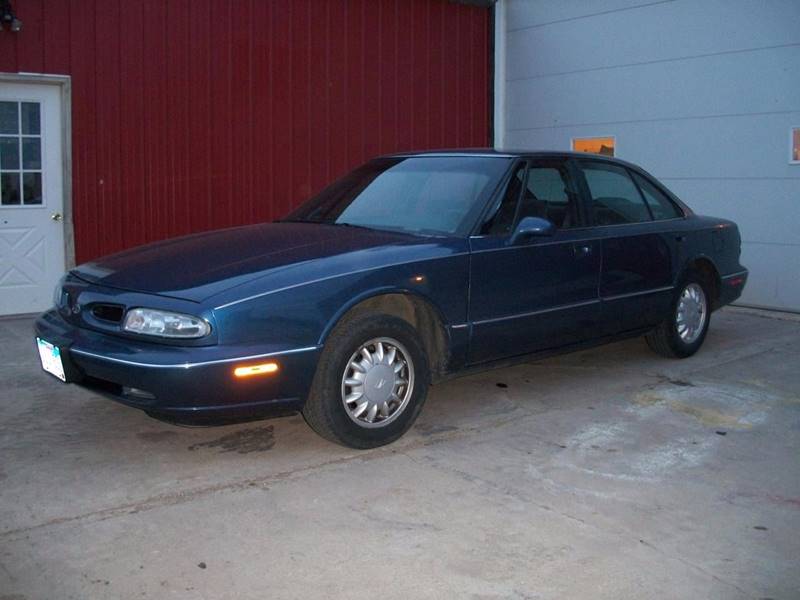 1997 Oldsmobile Eighty-Eight for sale at Countryside Auto Body & Sales, Inc in Gary SD