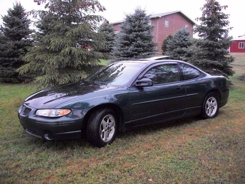 2001 Pontiac Grand Prix for sale at Countryside Auto Body & Sales, Inc in Gary SD