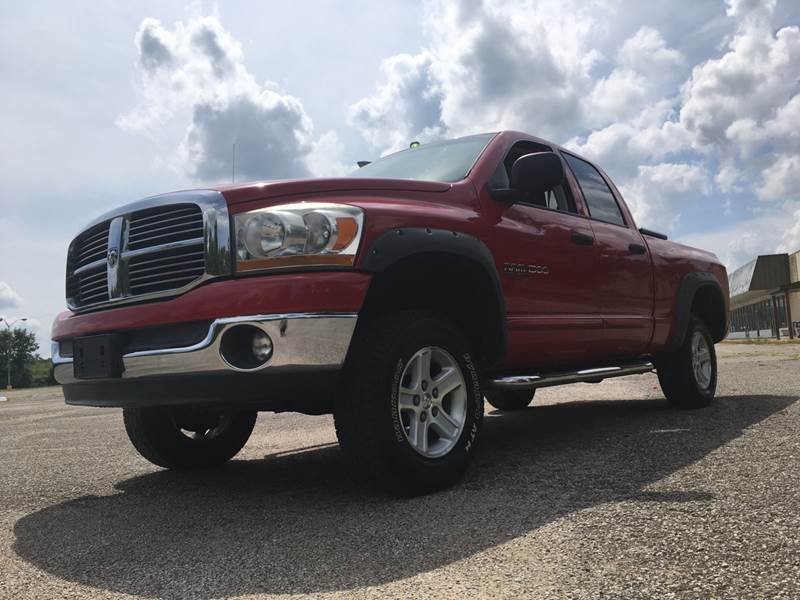 2006 Dodge Ram Pickup 1500 for sale at eAutoTrade in Evansville IN