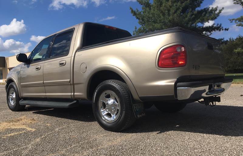 2002 Ford F 150 4dr Supercrew Lariat 2wd Styleside Sb In