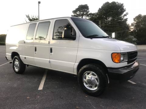 2005 Ford E-Series Cargo for sale at GTO United Auto Sales LLC in Lawrenceville GA