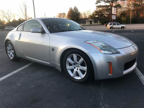 2004 Nissan 350Z for sale at GTO United Auto Sales LLC in Lawrenceville GA