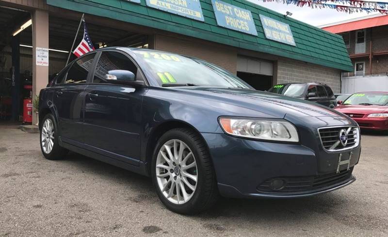 2011 Volvo S40 for sale at NATIONAL AUTO GROUP INC in Chicago IL