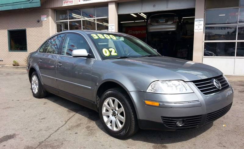 2002 Volkswagen Passat for sale at NATIONAL AUTO GROUP INC in Chicago IL