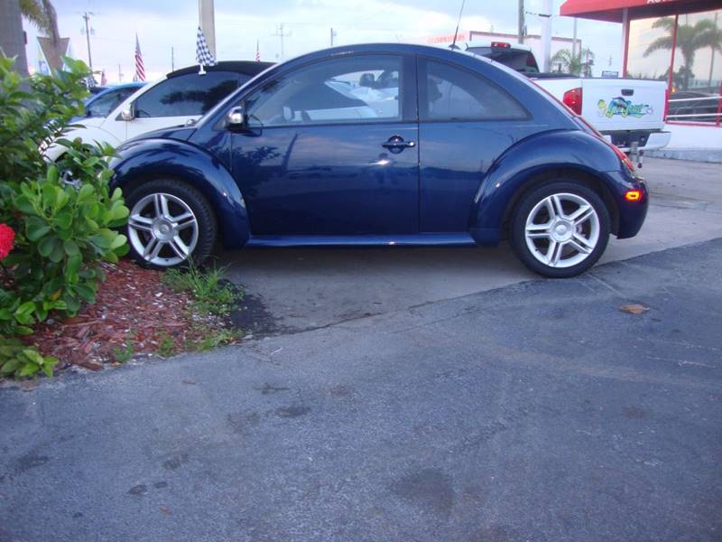 2005 Volkswagen New Beetle for sale at Top Two USA, Inc in Oakland Park FL