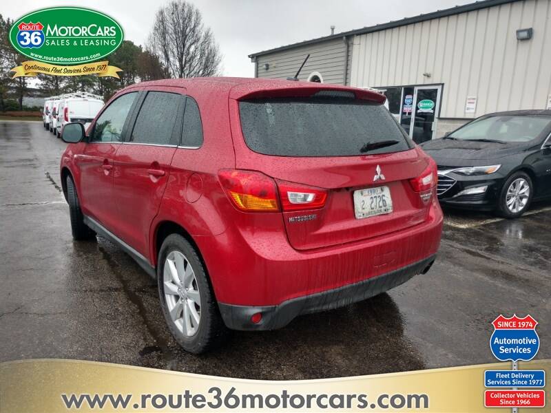 2014 Mitsubishi Outlander Sport SE (image 6)