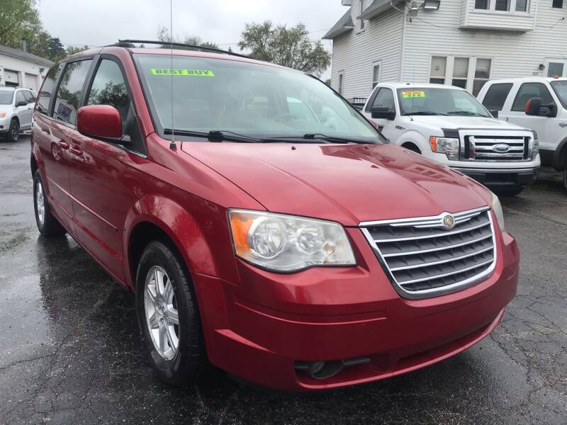 2008 Chrysler Town and Country - Toledo, OH