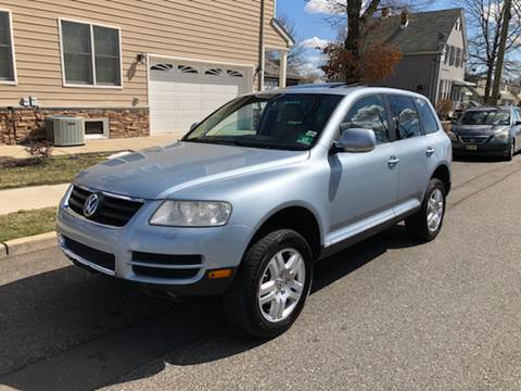 2005 Volkswagen Touareg for sale at Jordan Auto Group in Paterson NJ