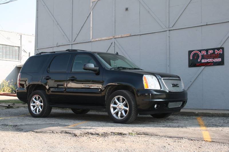 2007 GMC Yukon for sale at RPM Auto Sales in Warren OH