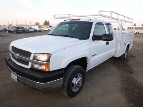 2004 Chevrolet Silverado 3500 for sale at Armstrong Truck Center in Oakdale CA