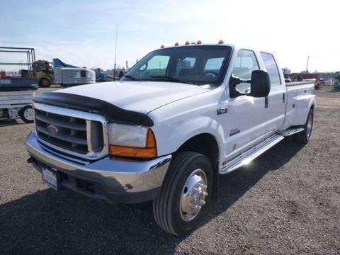 2000 Ford F-550 for sale at Armstrong Truck Center in Oakdale CA