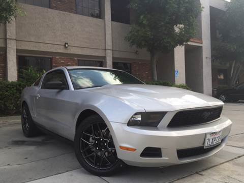 2010 Ford Mustang for sale at Sign and Drive Motors in Stanton CA