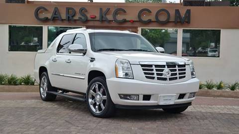 2009 Cadillac Escalade EXT for sale at Cars-KC LLC in Overland Park KS