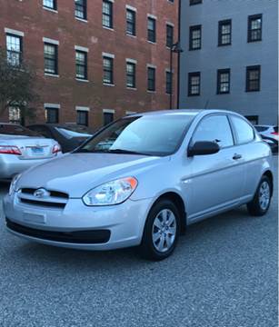 2009 Hyundai Accent for sale at Hernandez Auto Sales in Pawtucket RI