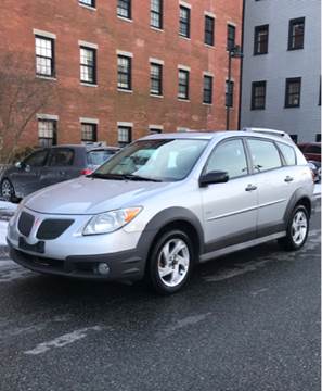2005 Pontiac Vibe for sale at Hernandez Auto Sales in Pawtucket RI