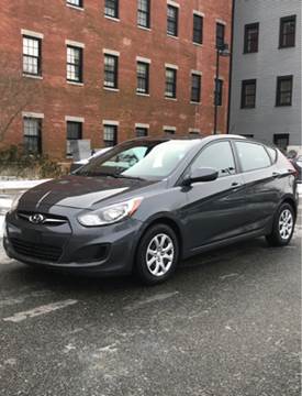 2012 Hyundai Accent for sale at Hernandez Auto Sales in Pawtucket RI