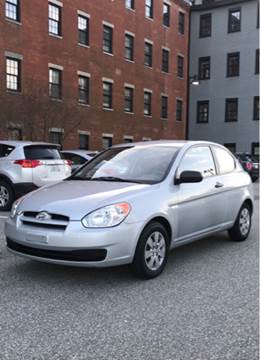 2011 Hyundai Accent for sale at Hernandez Auto Sales in Pawtucket RI