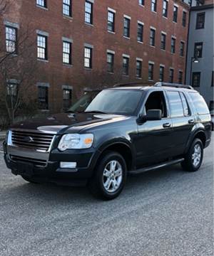 2010 Ford Explorer for sale at Hernandez Auto Sales in Pawtucket RI