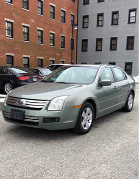 2009 Ford Fusion for sale at Hernandez Auto Sales in Pawtucket RI