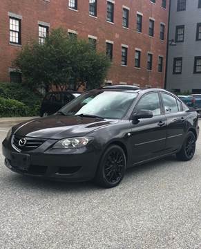 2004 Mazda MAZDA3 for sale at Hernandez Auto Sales in Pawtucket RI