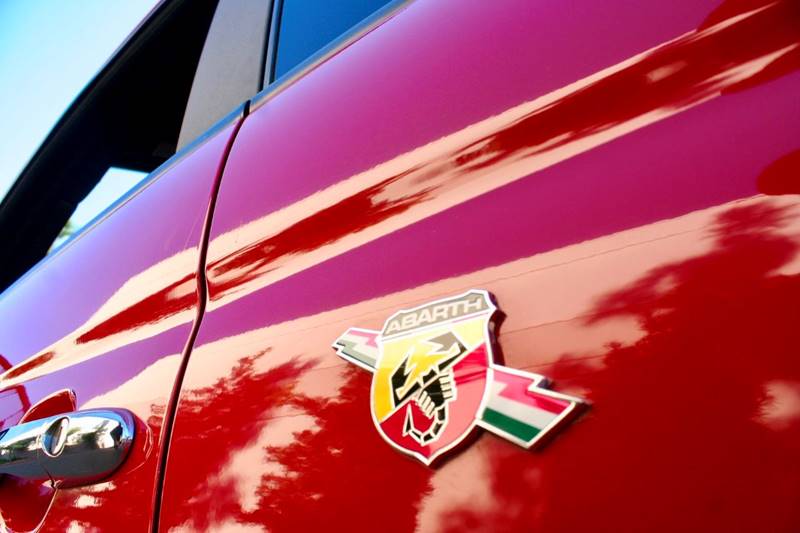2014 FIAT 500 Abarth (image 15)