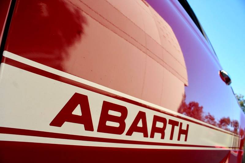 2014 FIAT 500 Abarth (image 16)