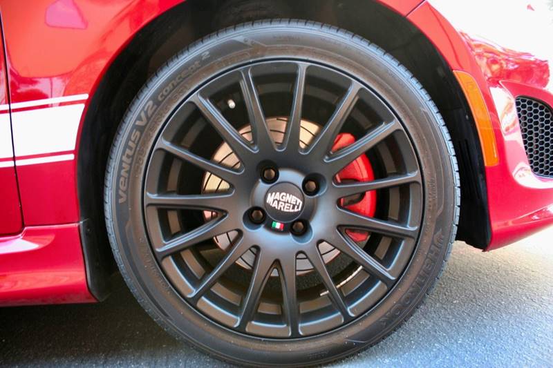 2014 FIAT 500 Abarth (image 20)