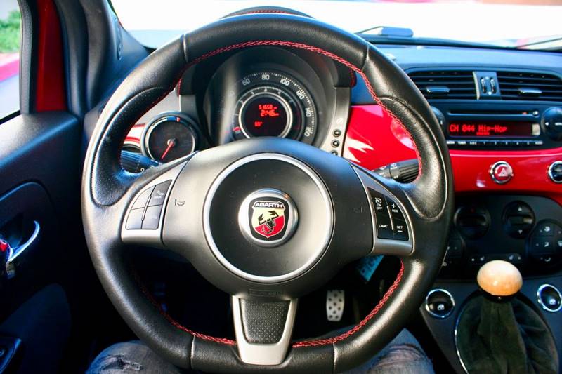 2014 FIAT 500 Abarth (image 32)