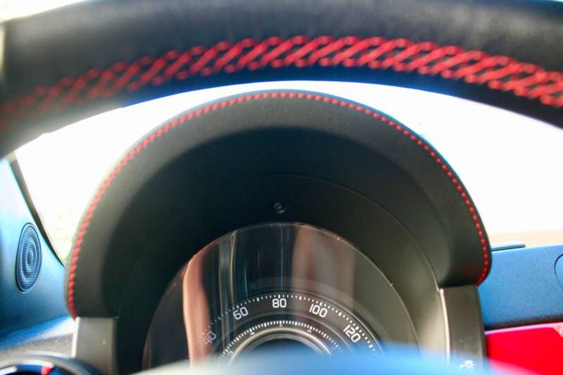 2014 FIAT 500 Abarth (image 35)