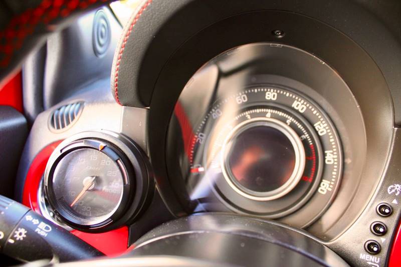 2014 FIAT 500 Abarth (image 36)