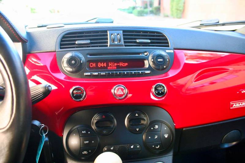 2014 FIAT 500 Abarth (image 39)