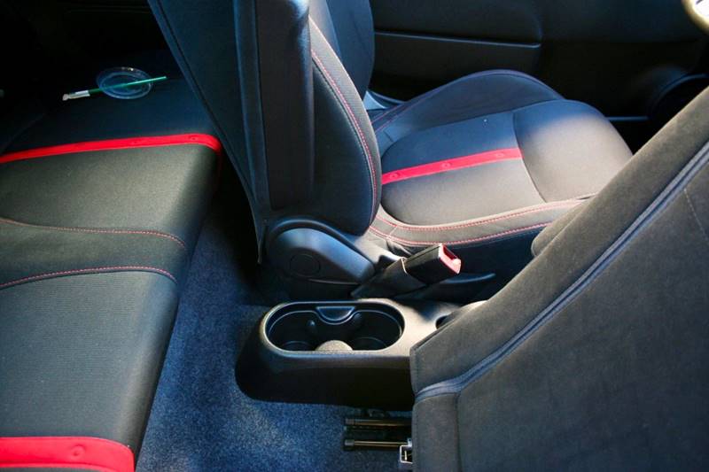 2014 FIAT 500 Abarth (image 64)