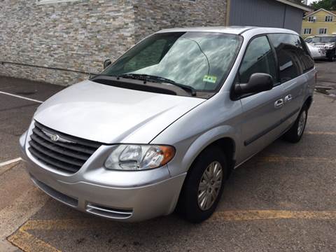 2007 Chrysler Town and Country for sale at MFT Auction in Lodi NJ