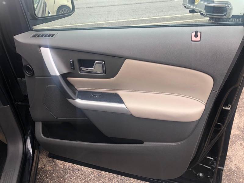 2011 Ford Edge SEL (image 22)