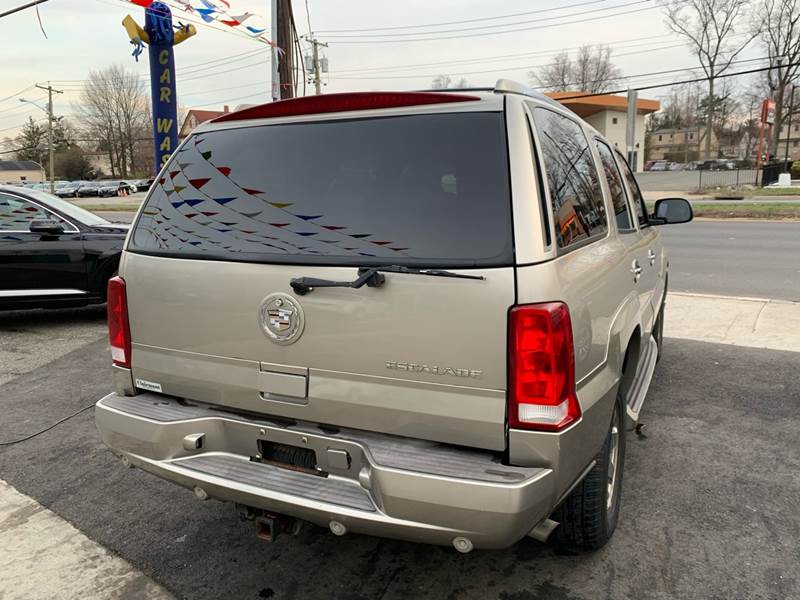 2003 Cadillac Escalade (image 6)