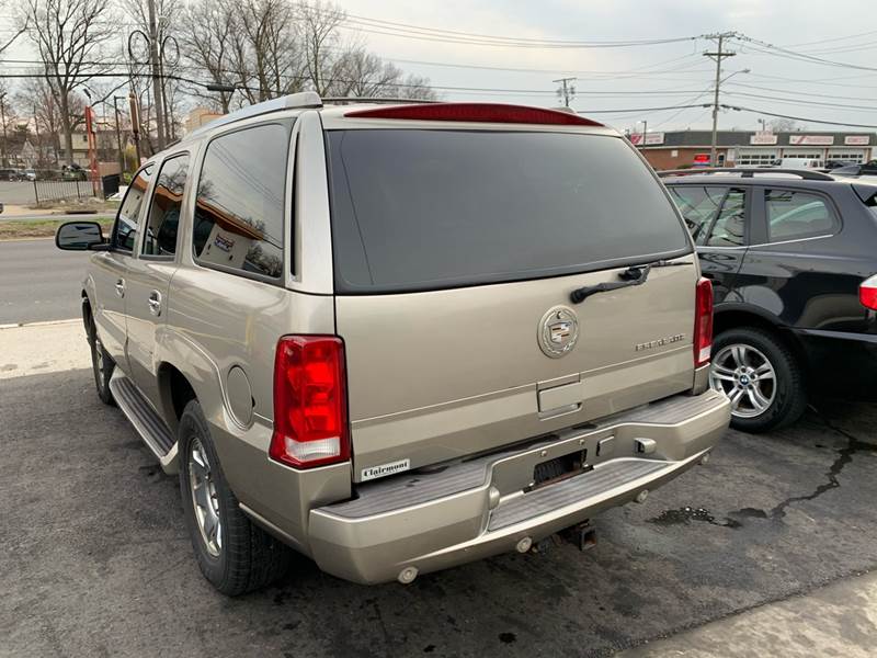 2003 Cadillac Escalade (image 8)