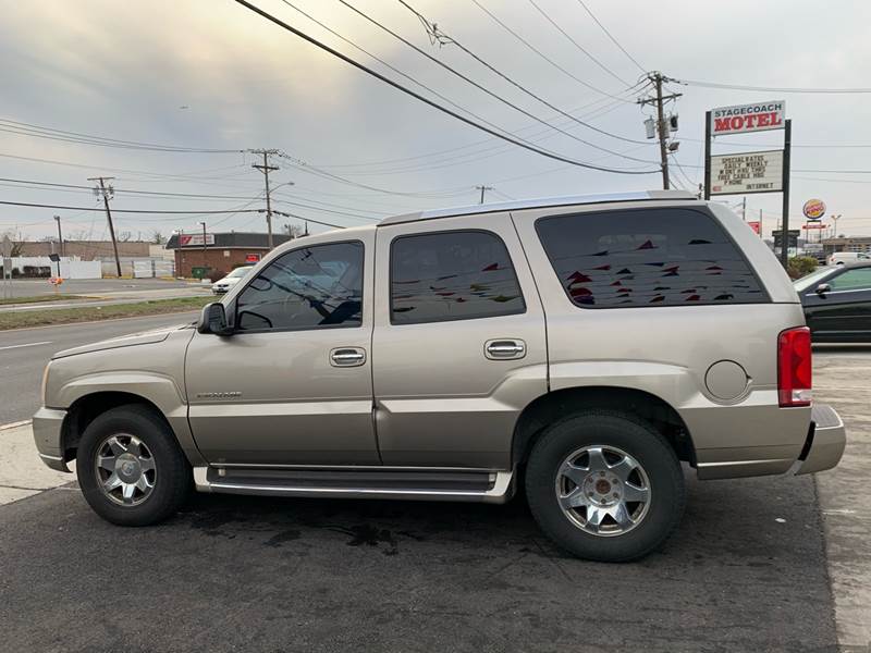 2003 Cadillac Escalade (image 11)