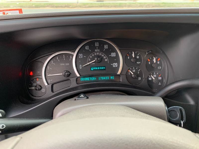 2003 Cadillac Escalade (image 23)