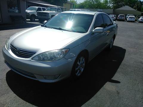 2005 Toyota Camry for sale at Gator's Auto Sales in Garland TX