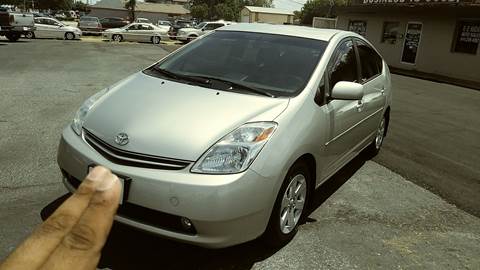 2004 Toyota Prius for sale at Gator's Auto Sales in Garland TX