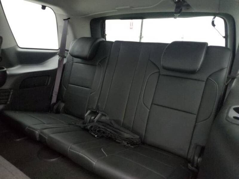 2016 Chevrolet Tahoe LT (image 28)