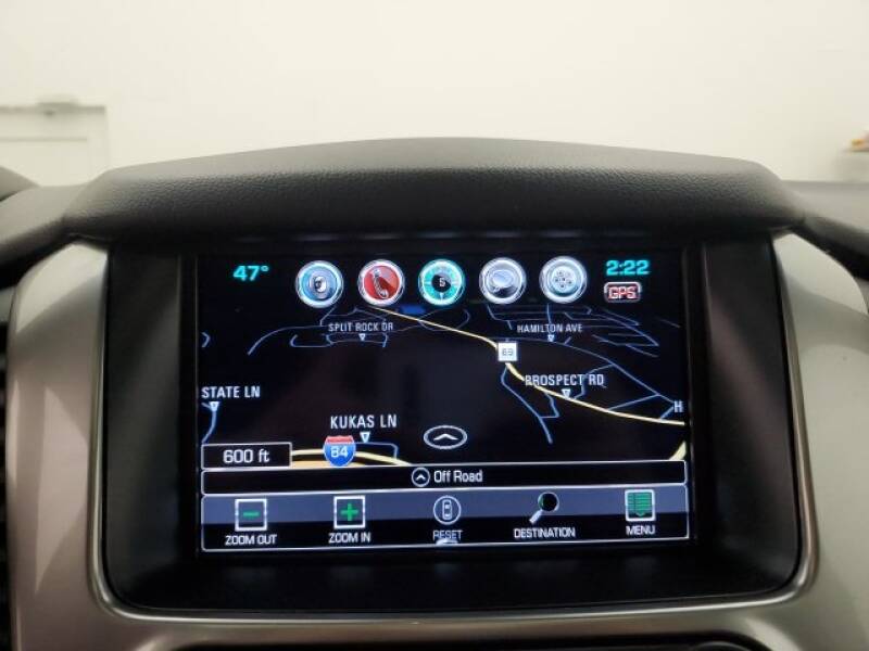 2016 Chevrolet Tahoe LT (image 17)